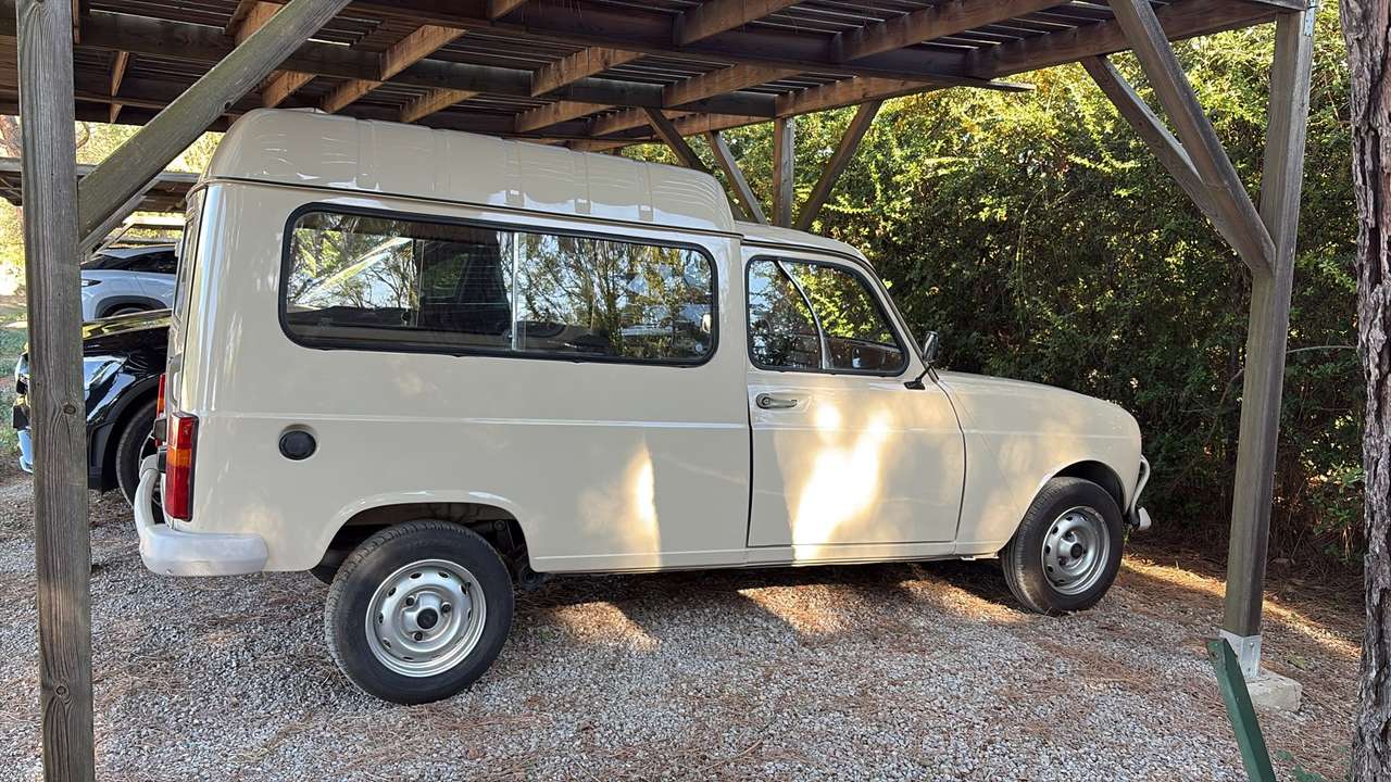 1984 Renault 4 F6 Van