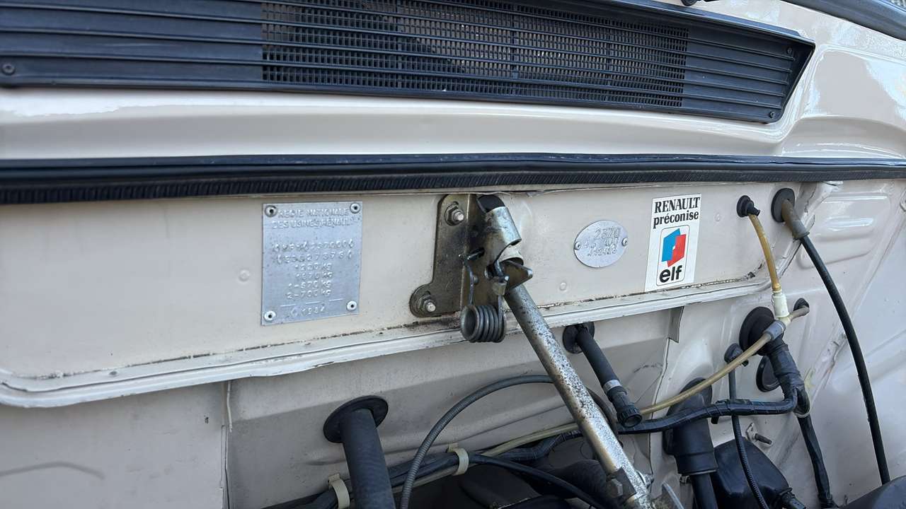 1984 Renault 4 F6 Van