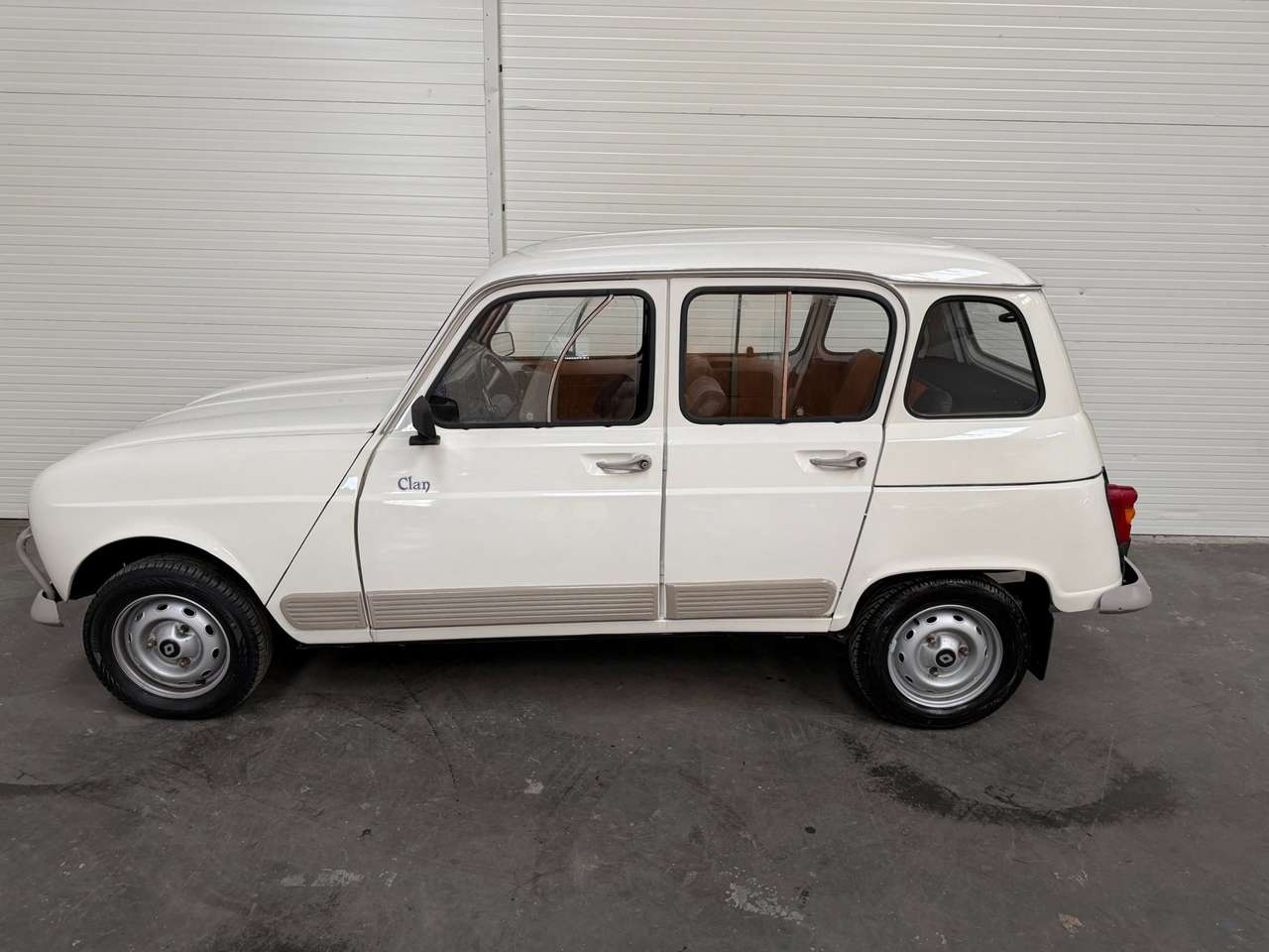 1988 Renault 4 GTL (restored)