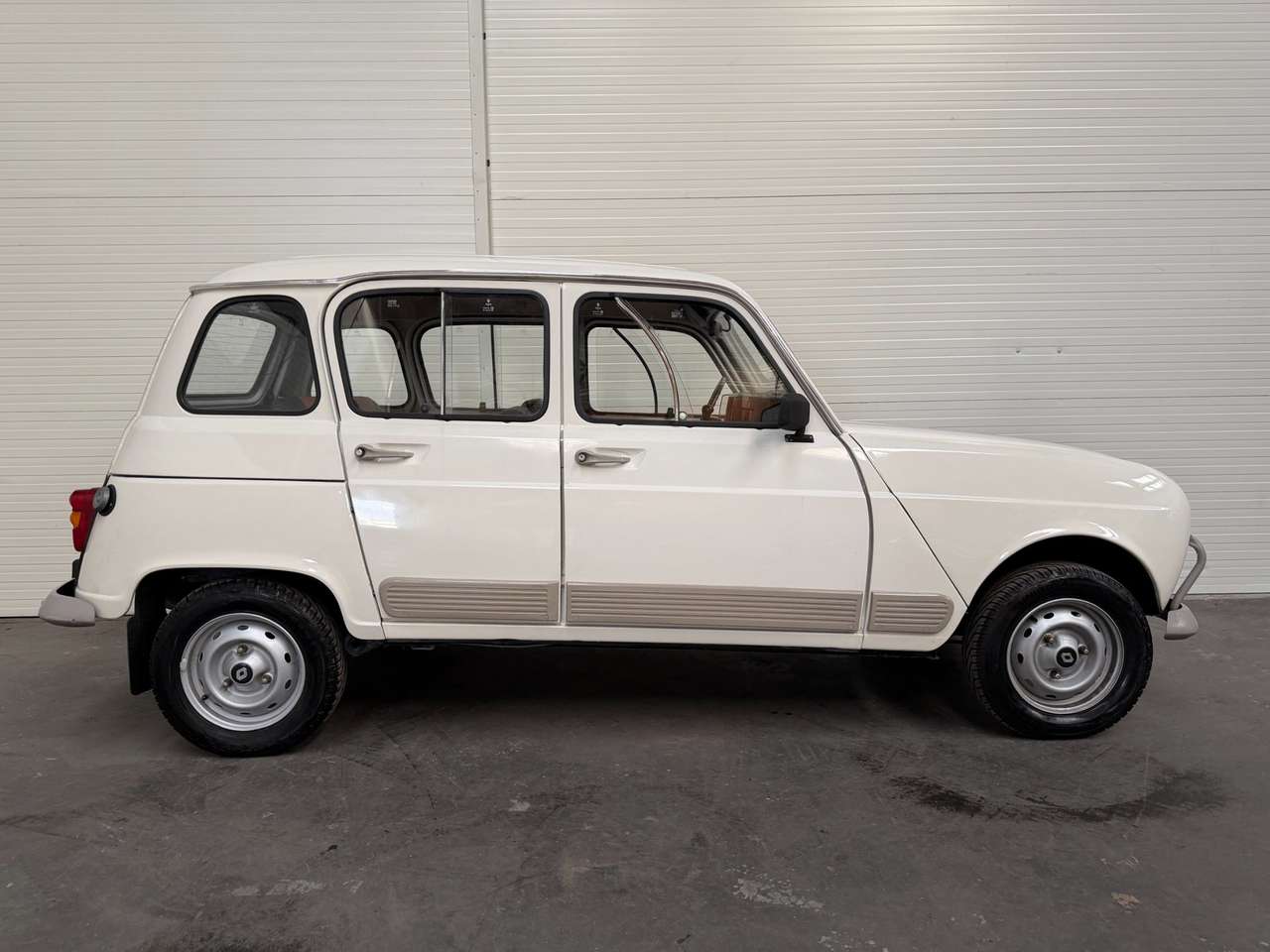 1988 Renault 4 GTL (restored)