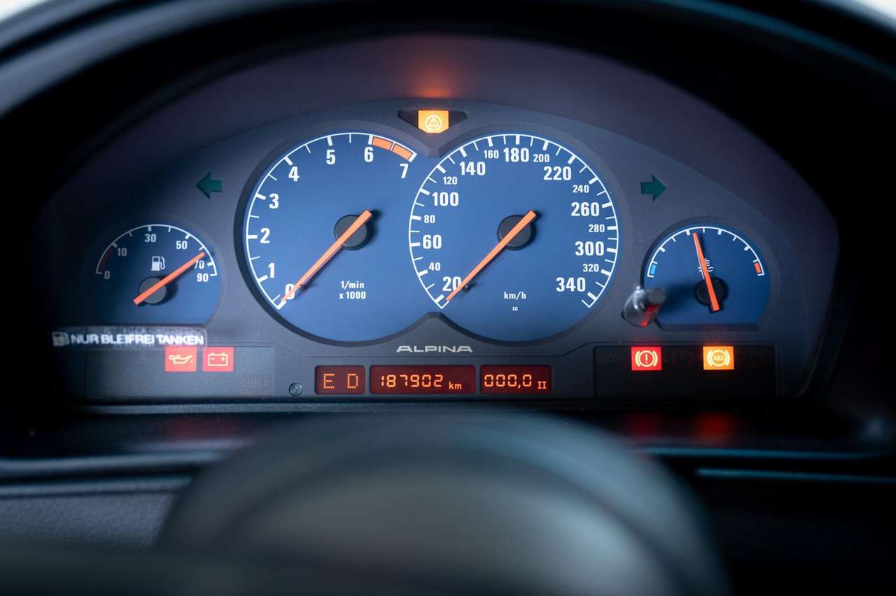 1992 Alpina B12 5.0