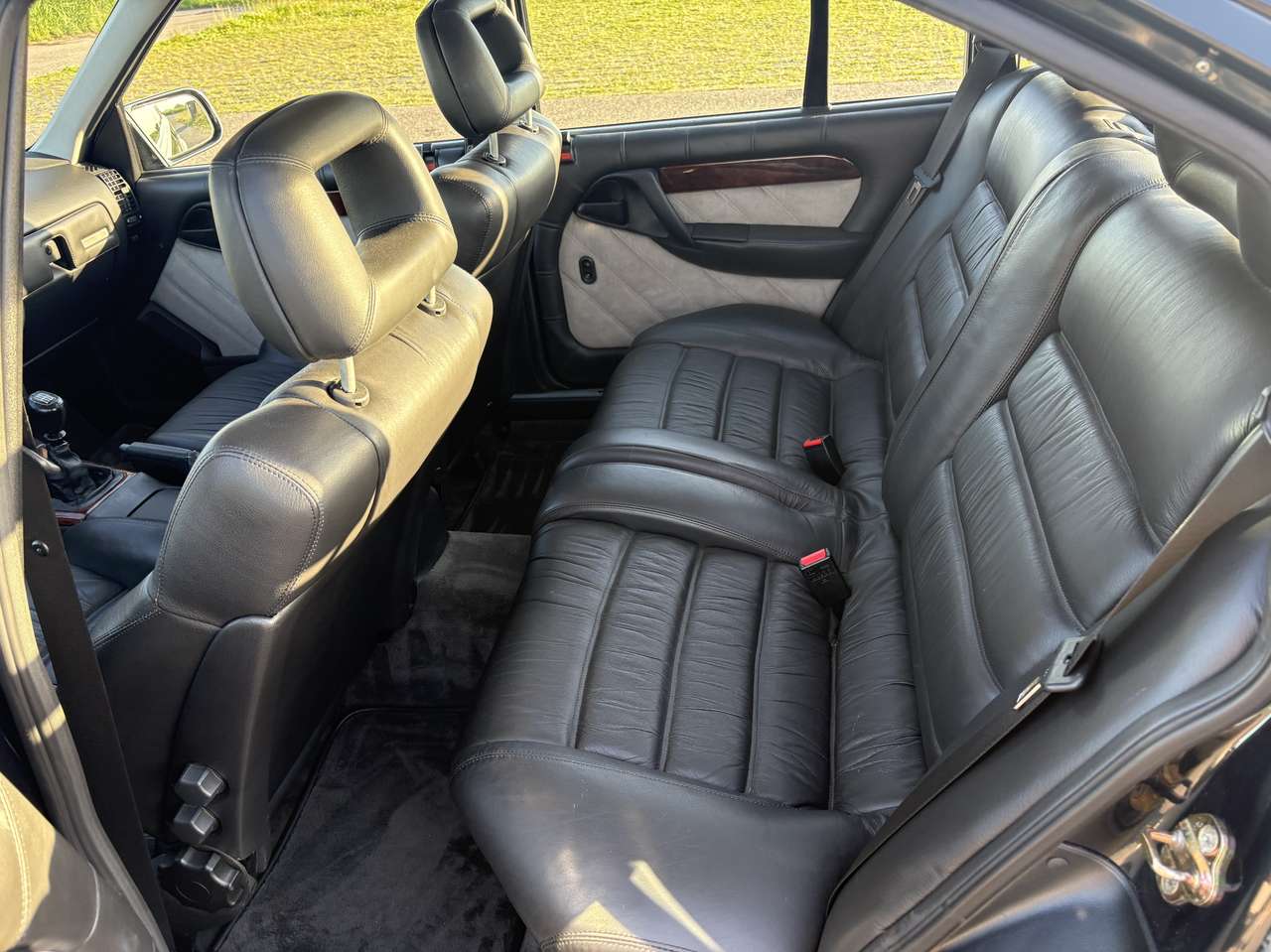 1992 Lotus Omega