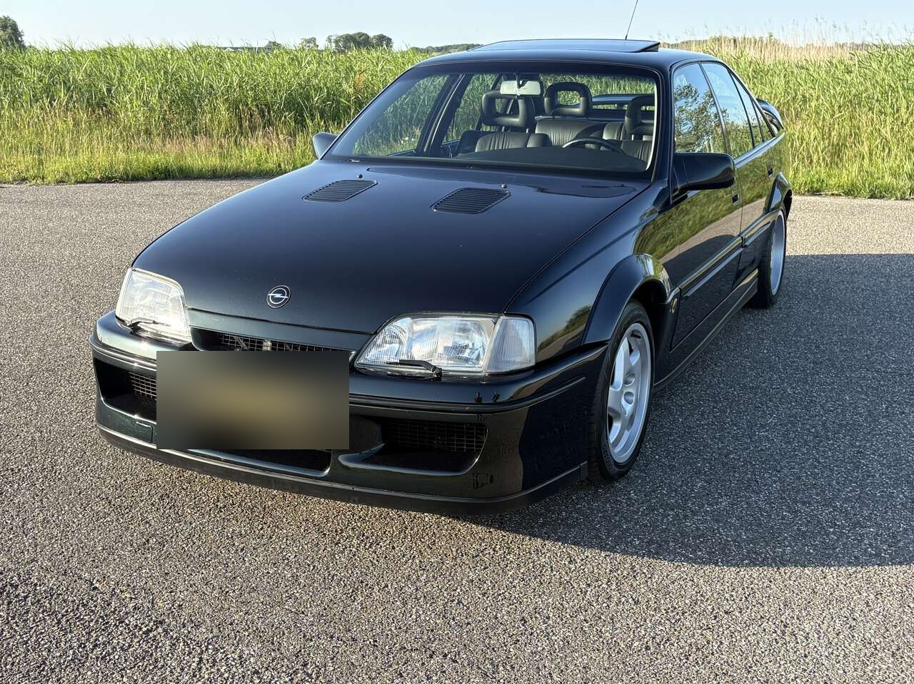 1992 Lotus Omega