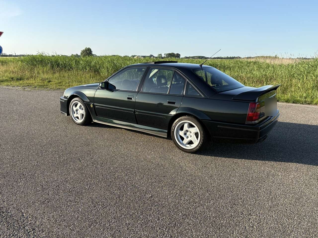 1992 Lotus Omega