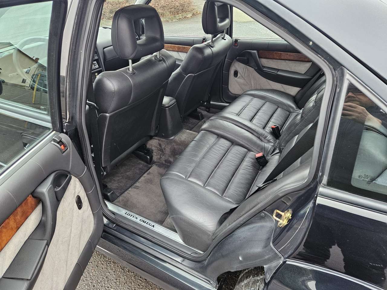 1993 Lotus Omega