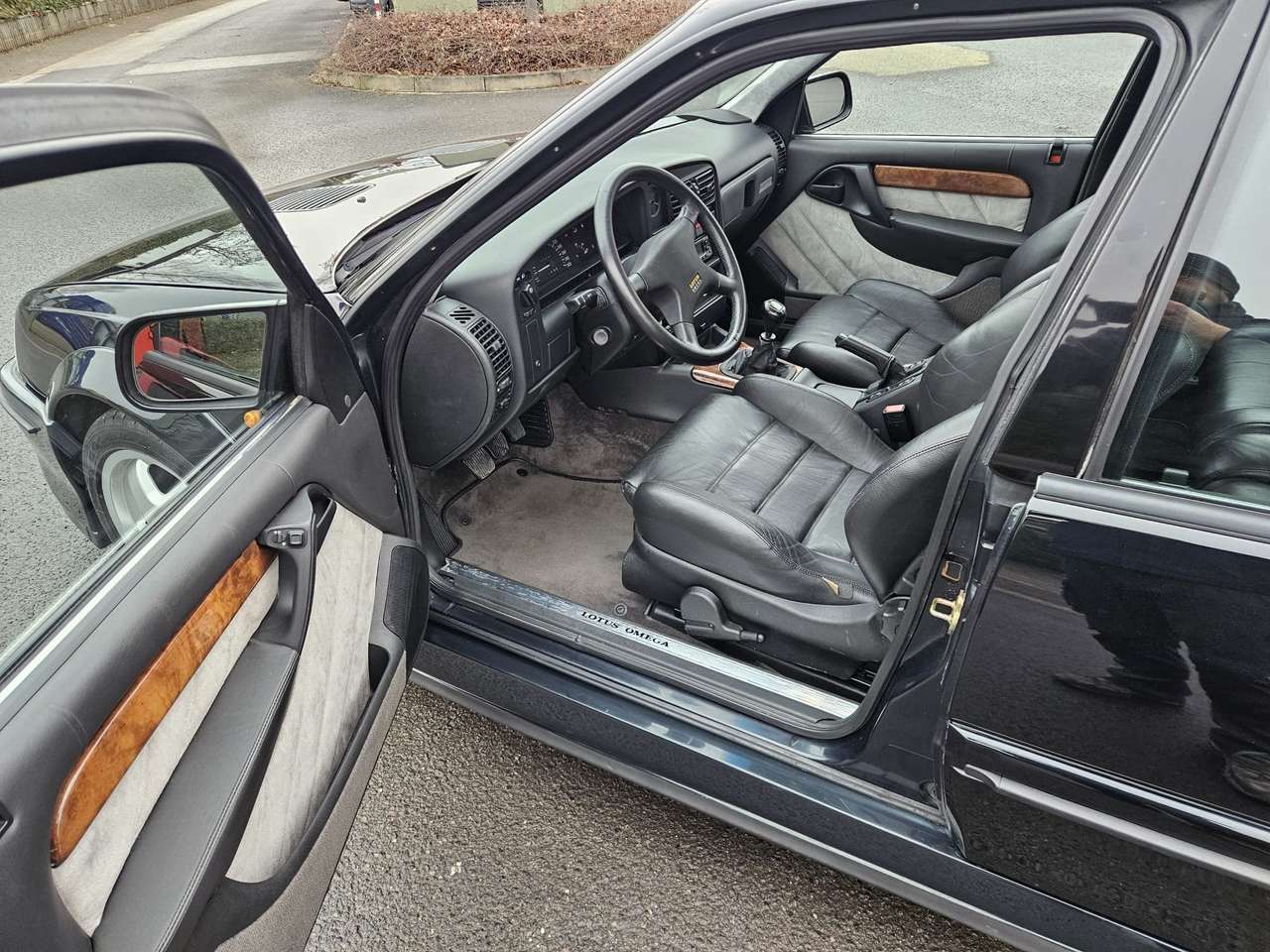 1993 Lotus Omega