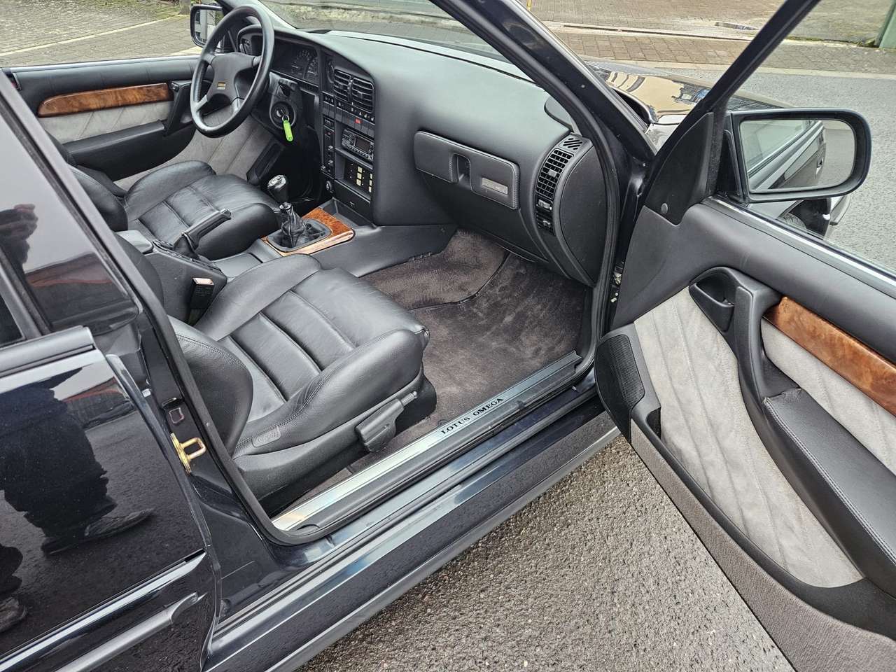 1993 Lotus Omega