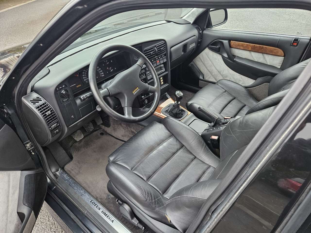 1993 Lotus Omega