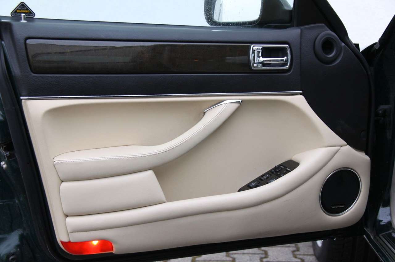 1995 Jaguar XJR 4.0 Supercharged