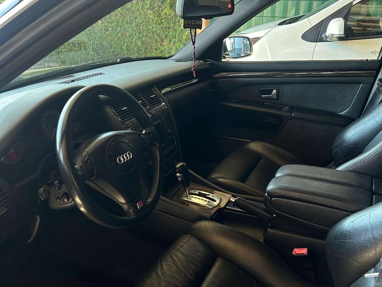 1999 Audi S8 4.2 quattro