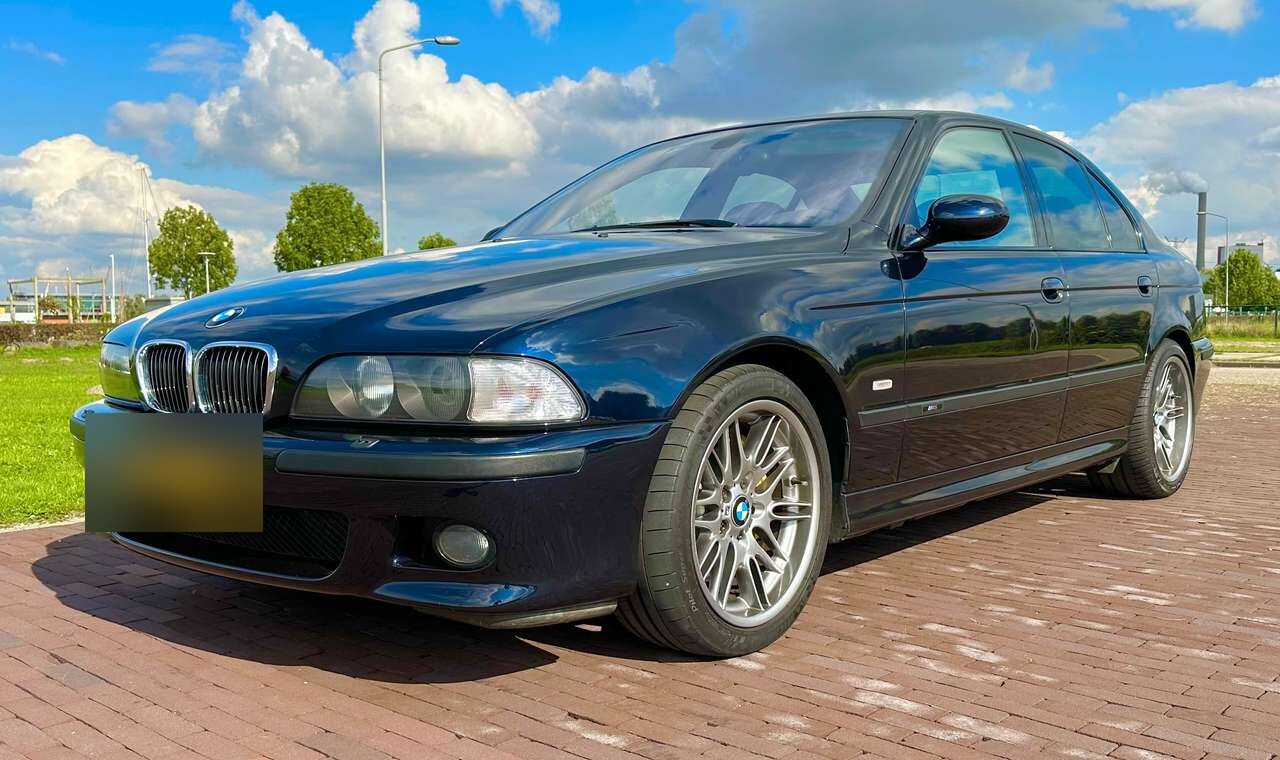 1999 BMW M5 (E39)