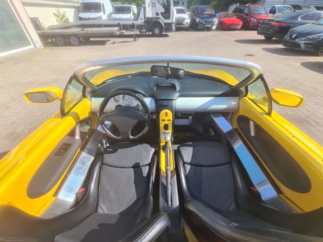 1999 Renault Sport Spider (windscreen)