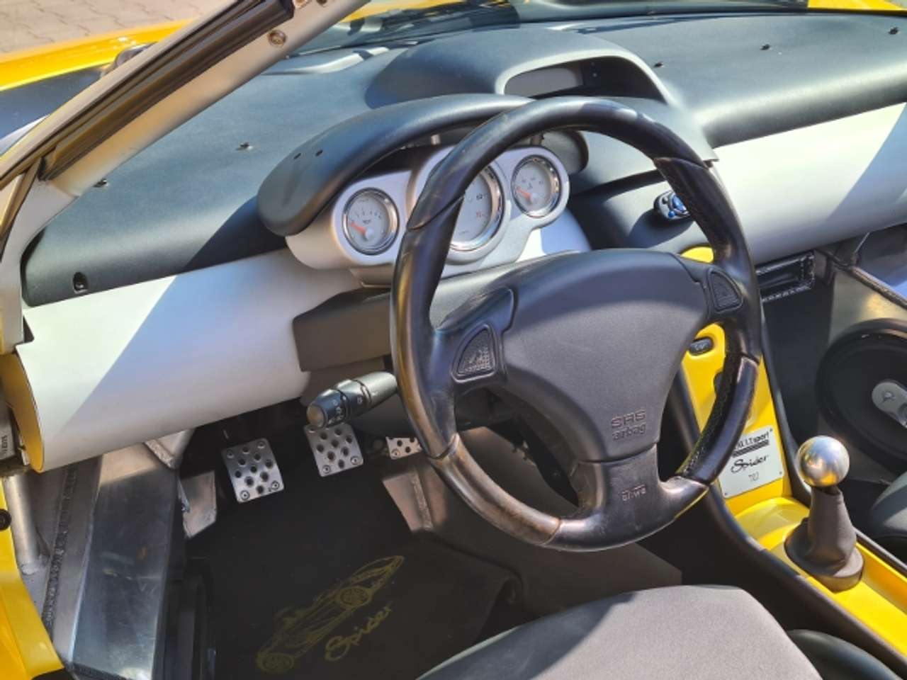 1999 Renault Sport Spider (windscreen)