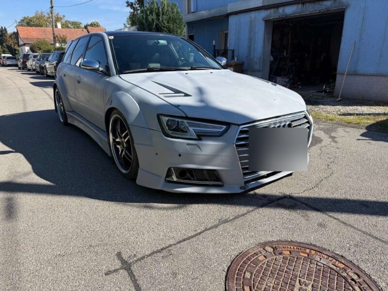 2000 Audi RS4 Avant (B5)