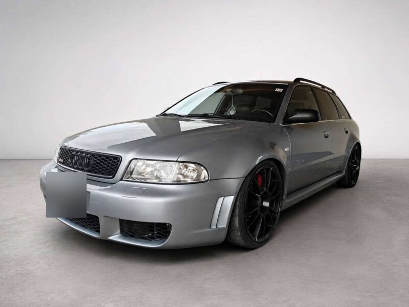2001 Audi RS4 Avant (B5)