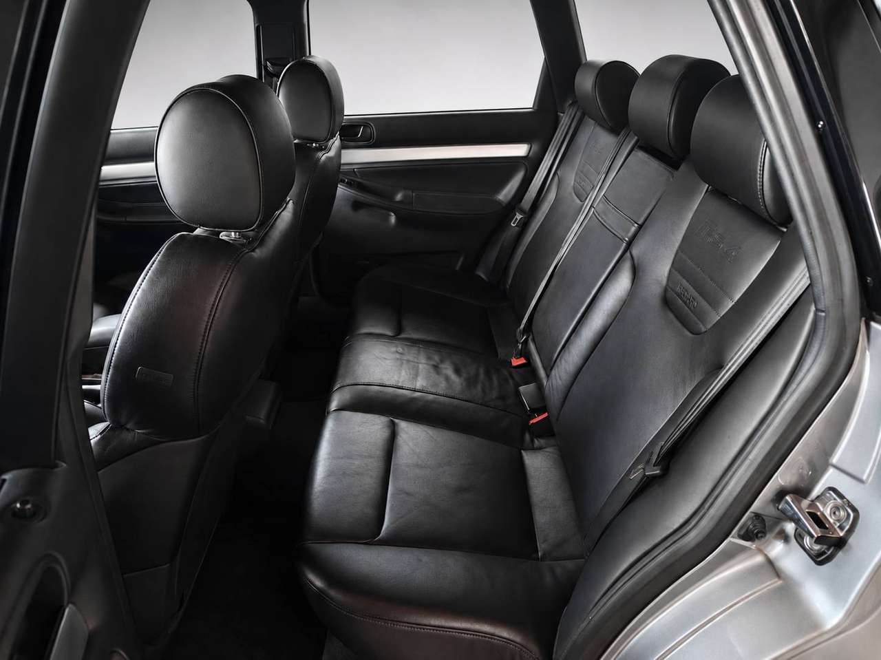 2001 Audi RS4 Avant (B5)