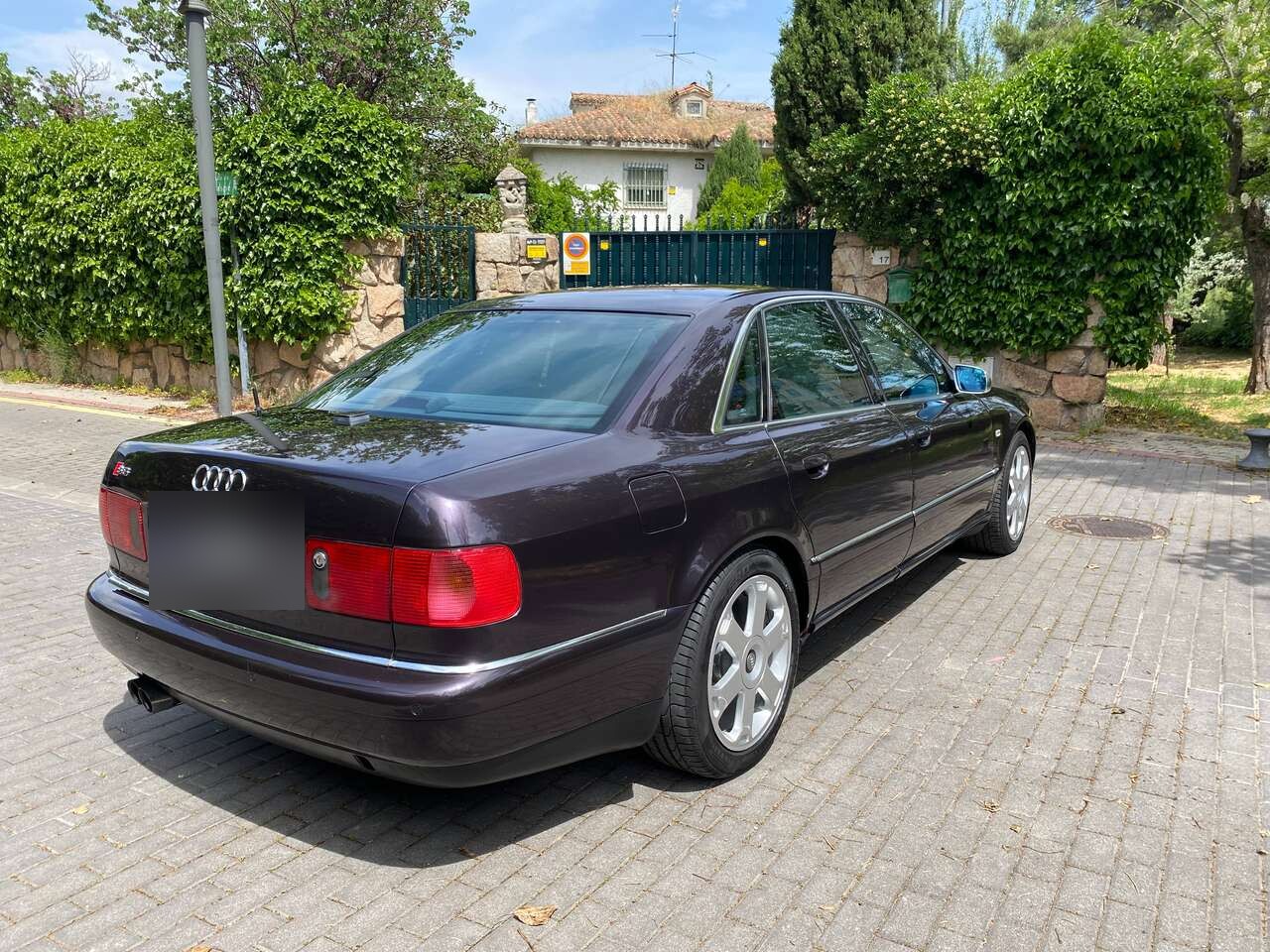 2001 Audi S8 4.2 quattro